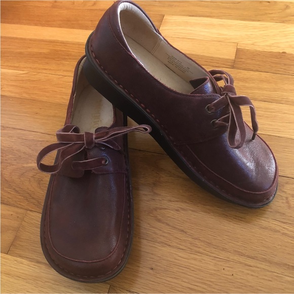 ๐บ๐บ Alegria Burgandy Leather Lace-Up Oxford ๐บ๐บ - Picture 7 of 15